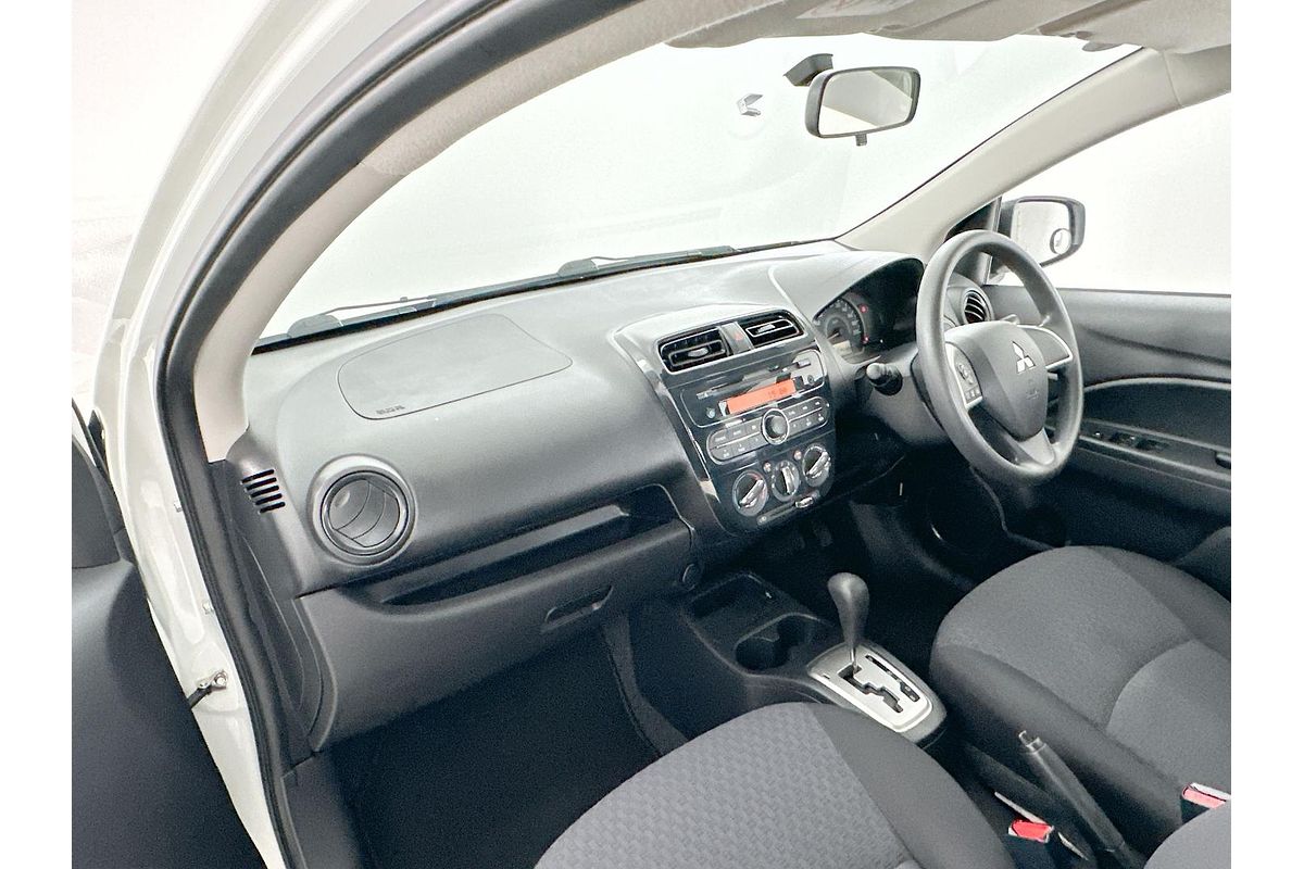 2019 Mitsubishi Mirage ES LA