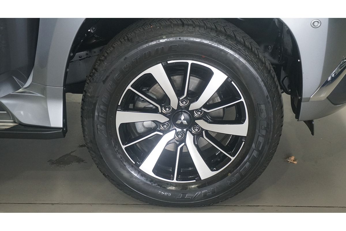 2017 Mitsubishi Pajero Sport Exceed QE