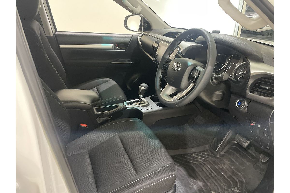 2022 Toyota Hilux SR5 GUN126R 4X4