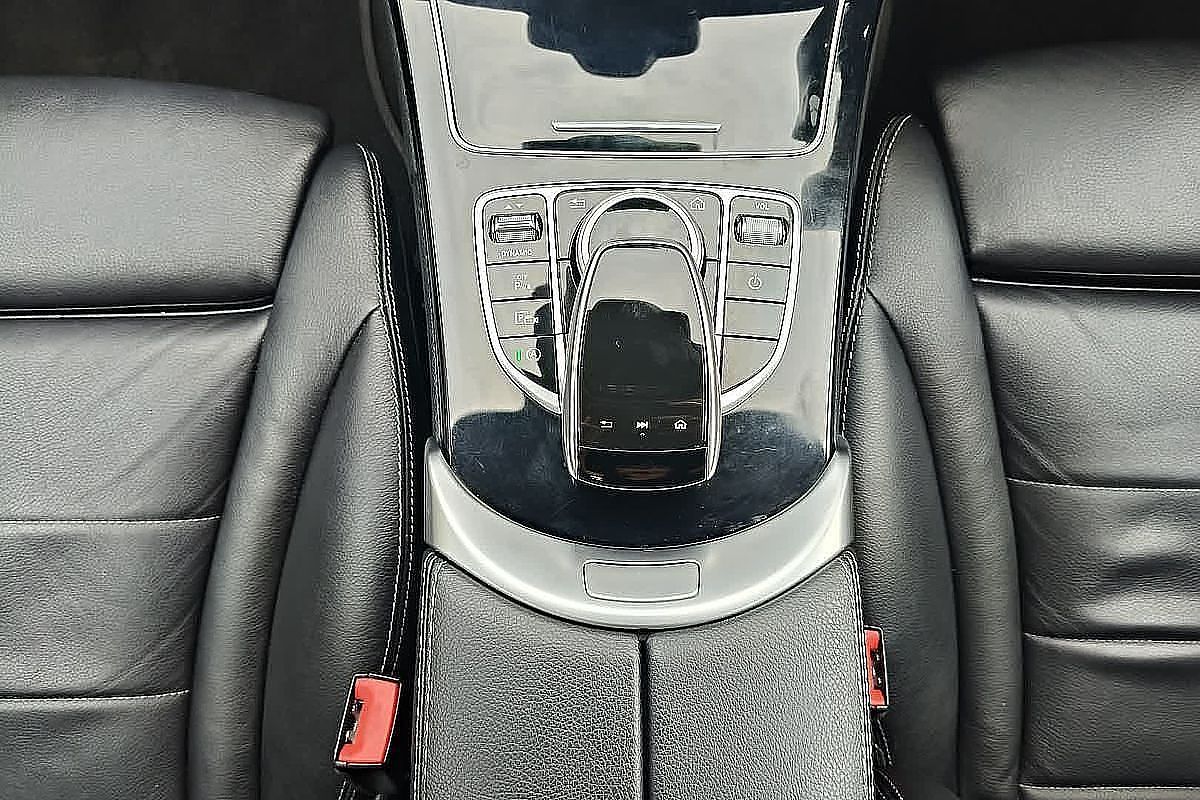 2021 Mercedes-Benz C-Class C300 W205