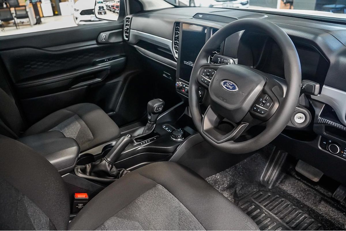 2024 Ford Ranger XL 4X4 2.0L