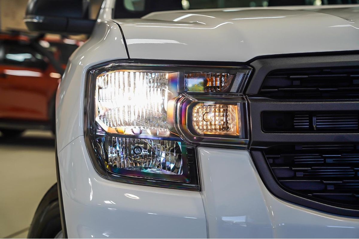 2024 Ford Ranger XL 4X4 2.0L
