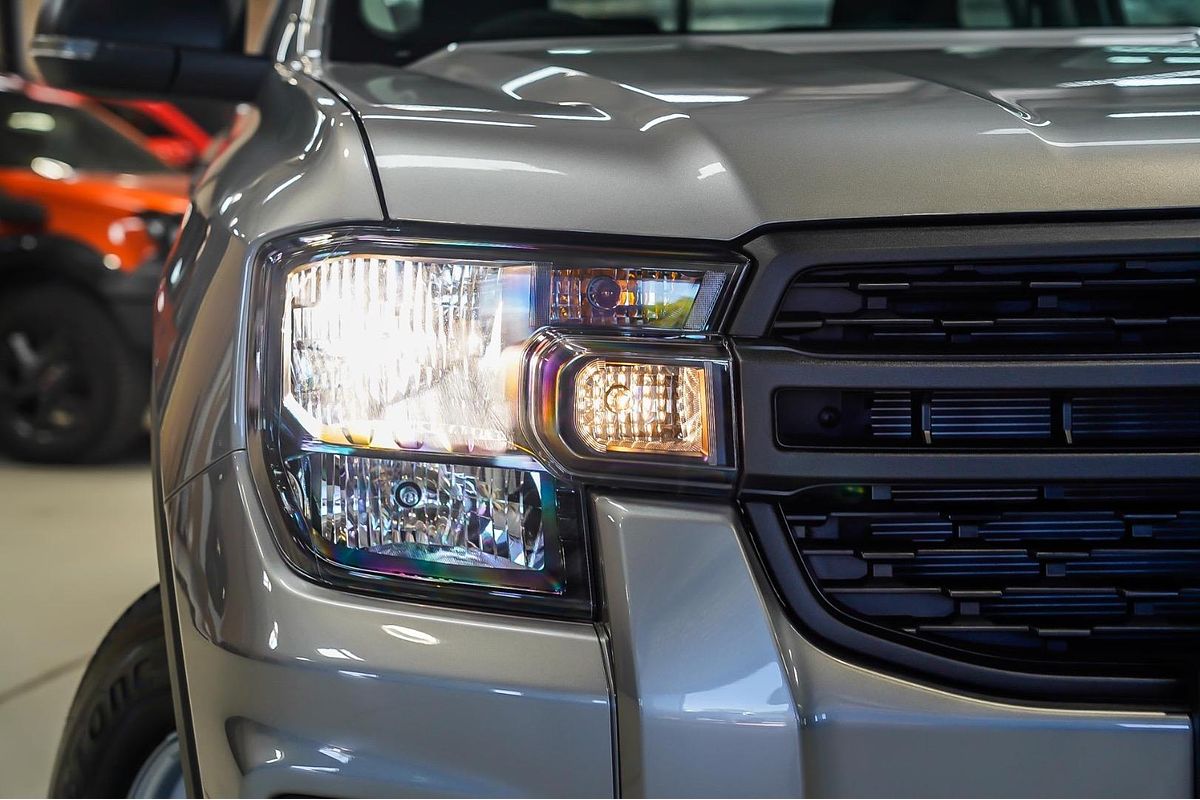 2024 Ford Ranger XL 4X4 2.0L