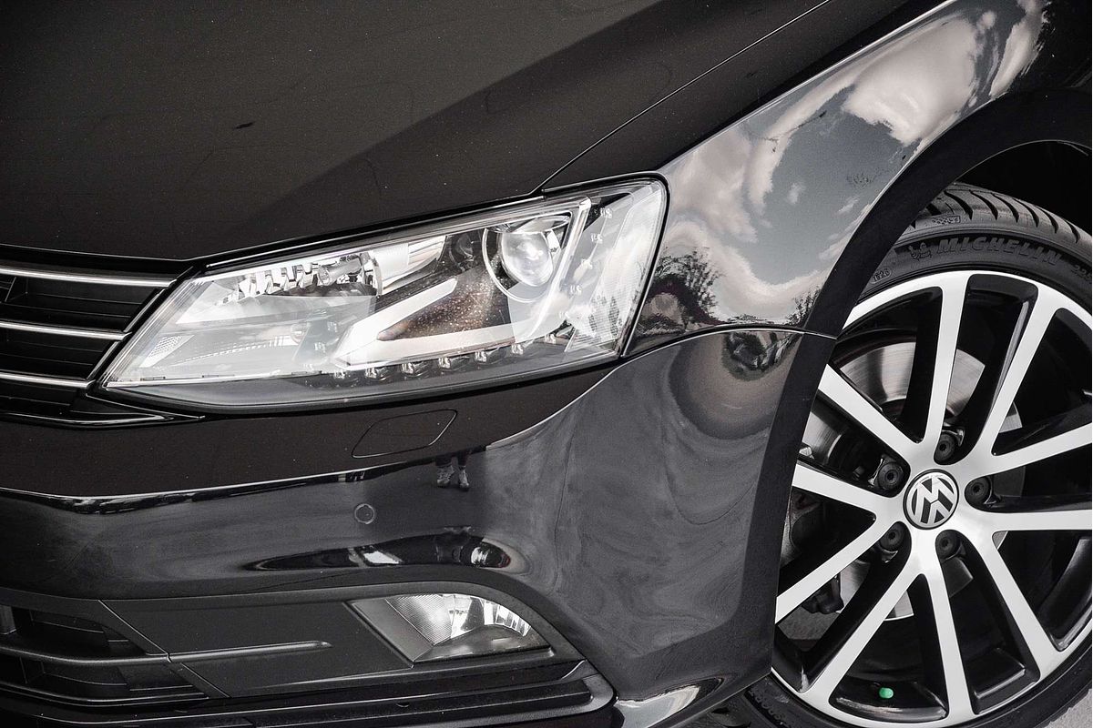2015 Volkswagen Jetta 155TSI Highline Sport 1B
