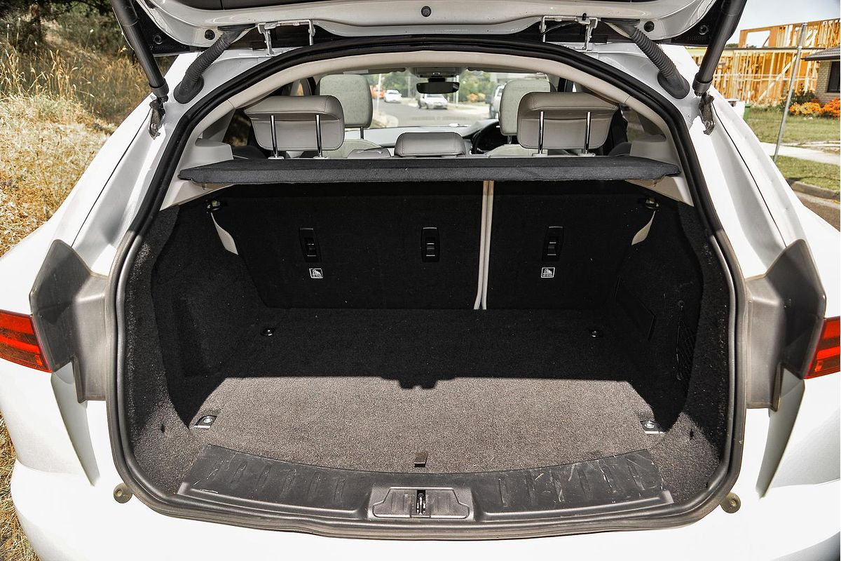 2019 Jaguar E-PACE P250 SE X540