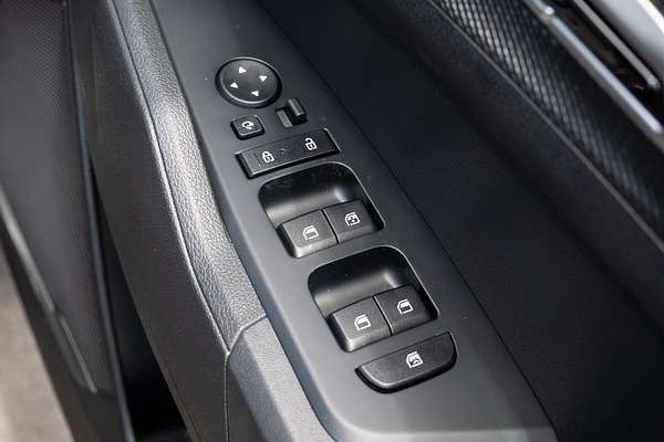 2024 Kia Sportage S NQ5