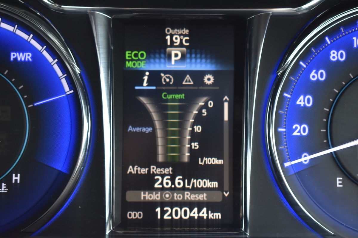 2015 Toyota Camry Altise AVV50R