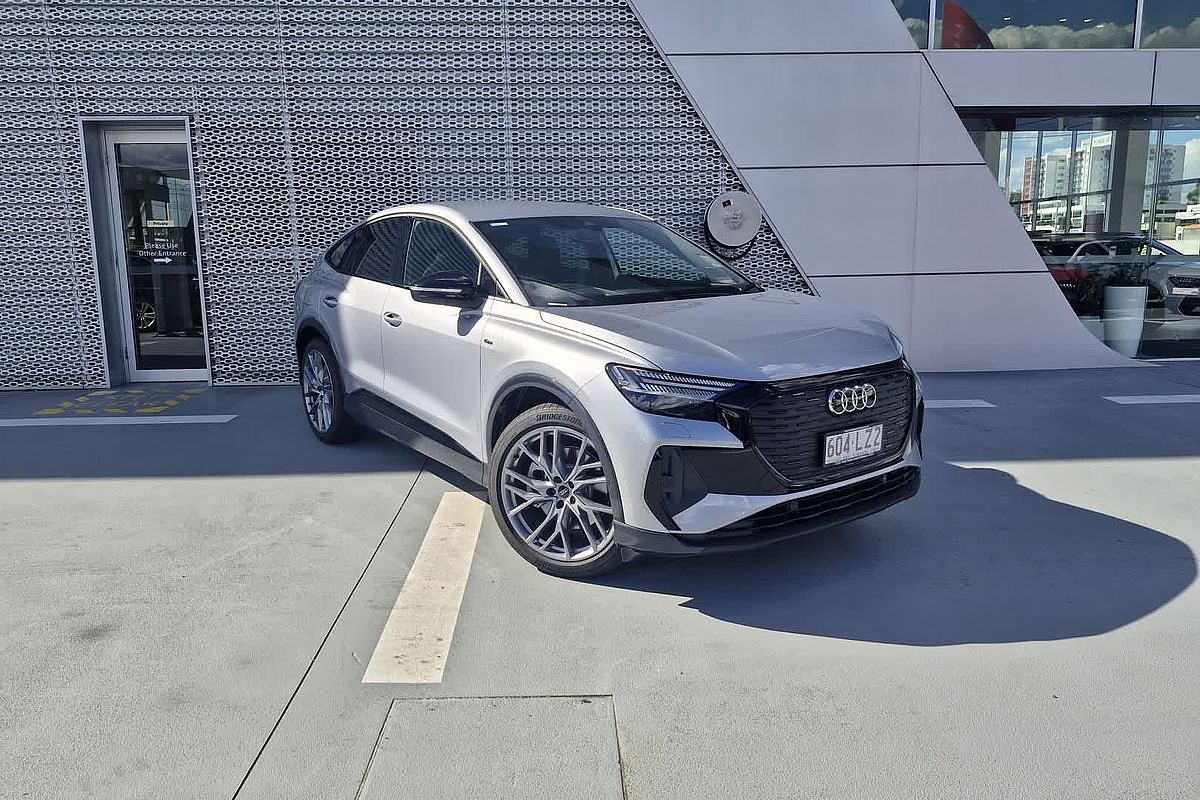 2025 Audi Q4 e-tron 55 F4