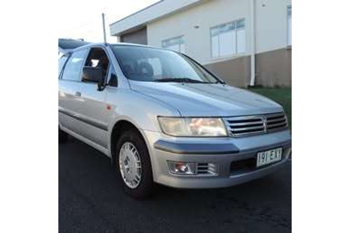 1998 Mitsubishi NIMBUS
