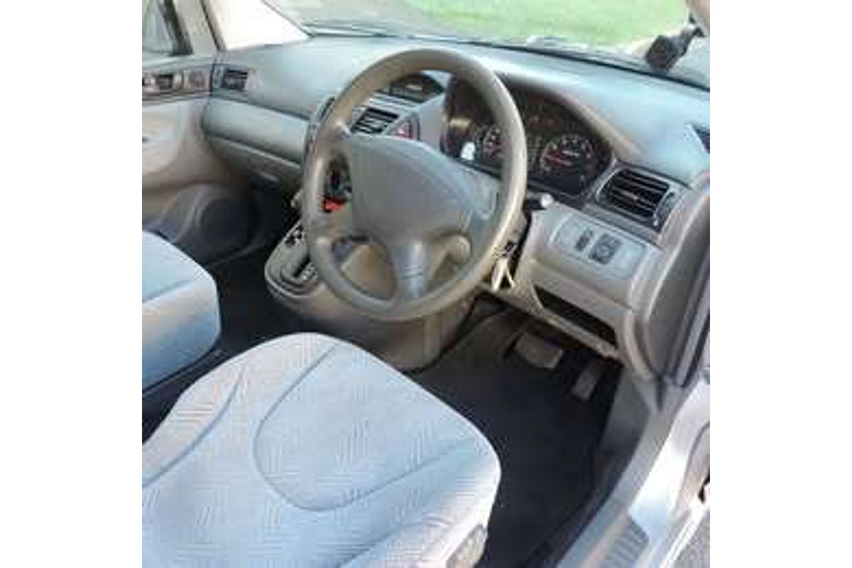 1998 Mitsubishi NIMBUS