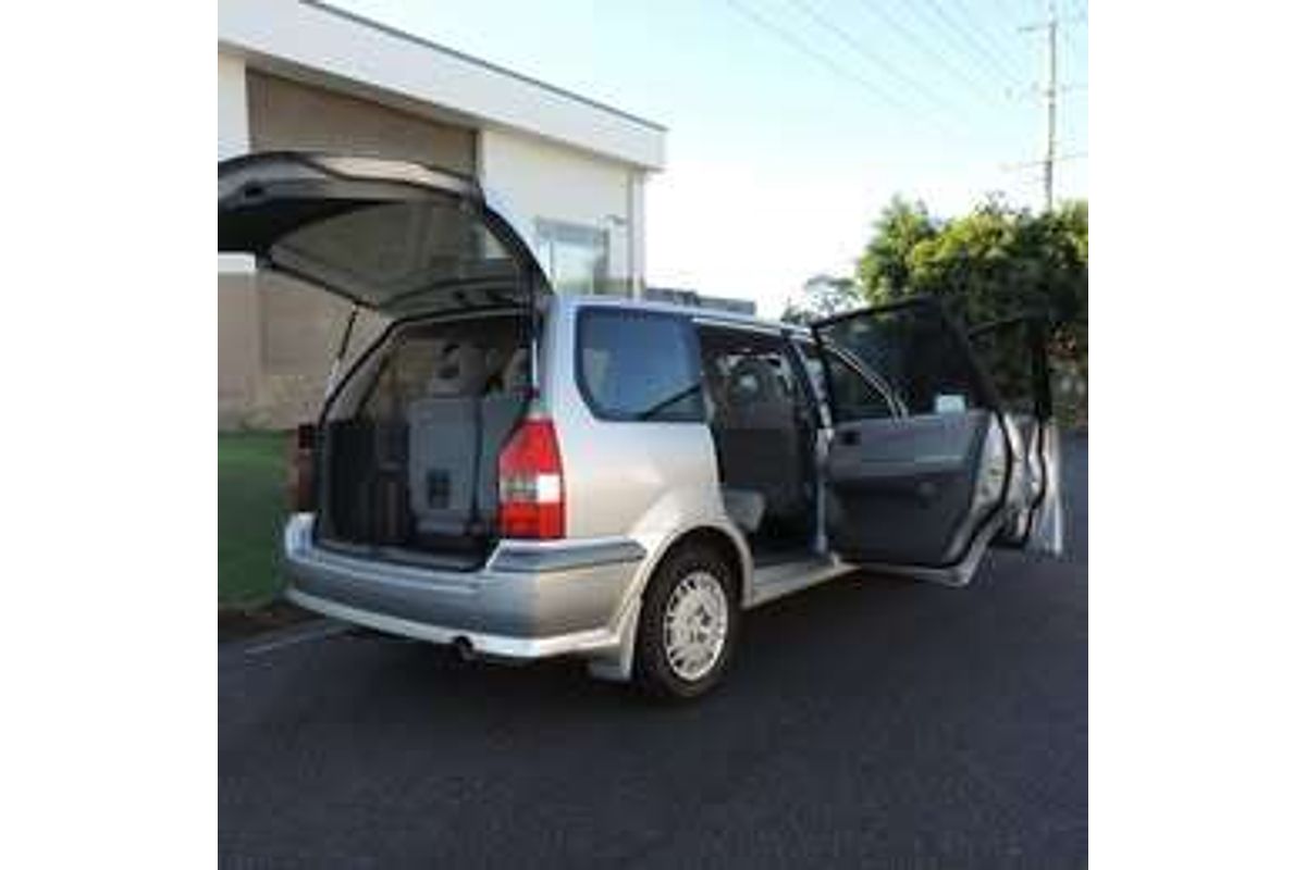 1998 Mitsubishi NIMBUS