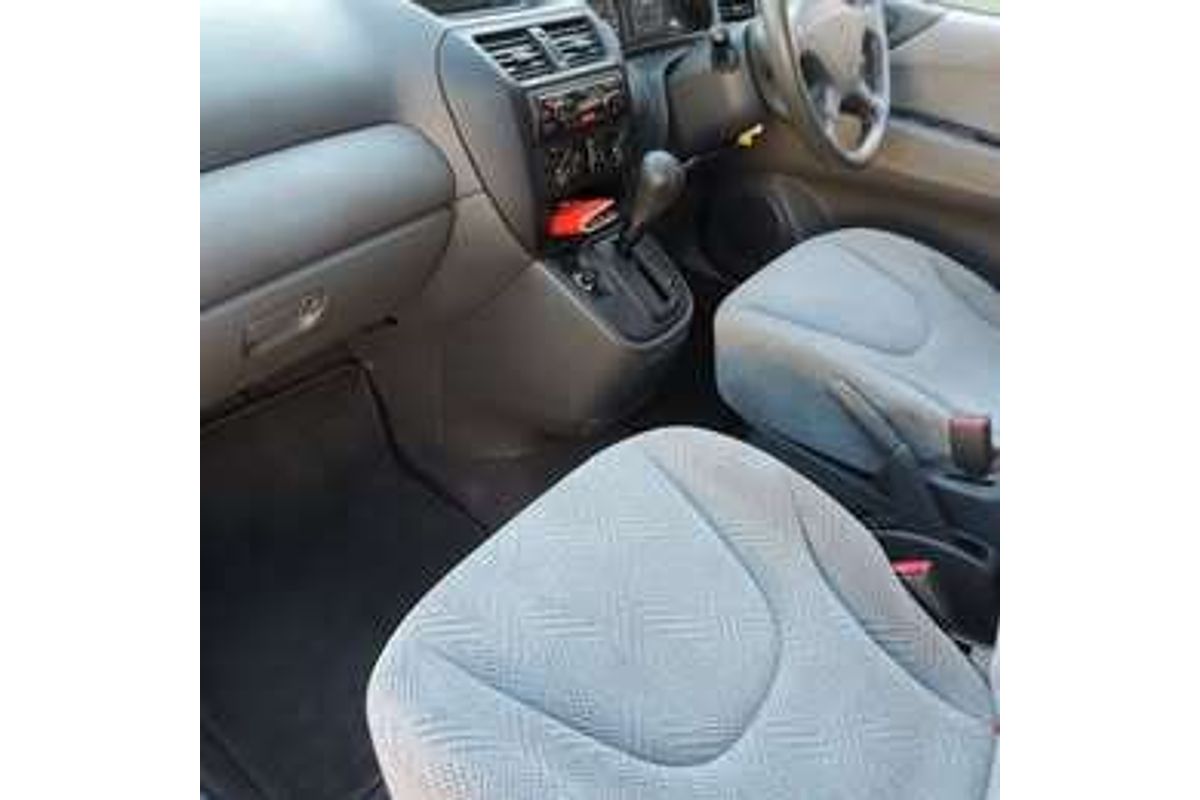1998 Mitsubishi NIMBUS