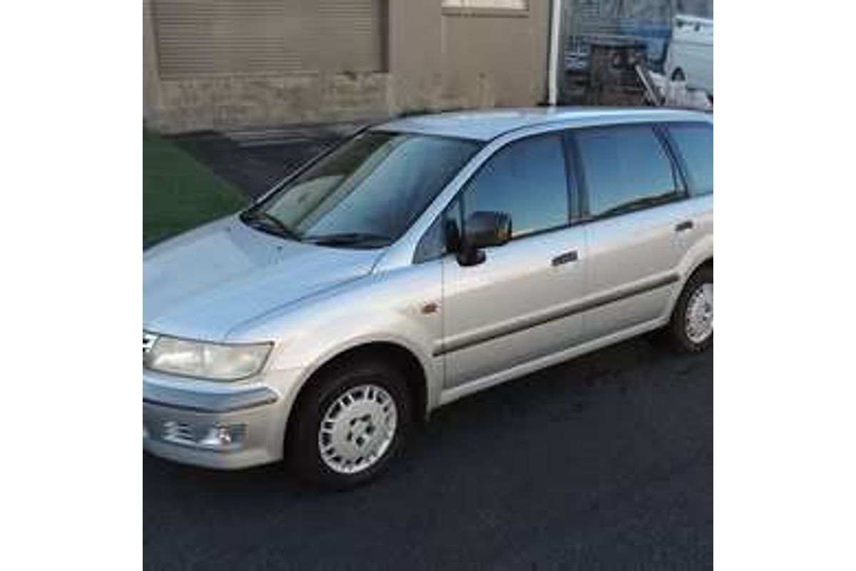 1998 Mitsubishi NIMBUS