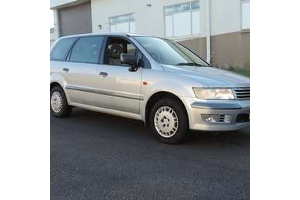 1998 Mitsubishi NIMBUS