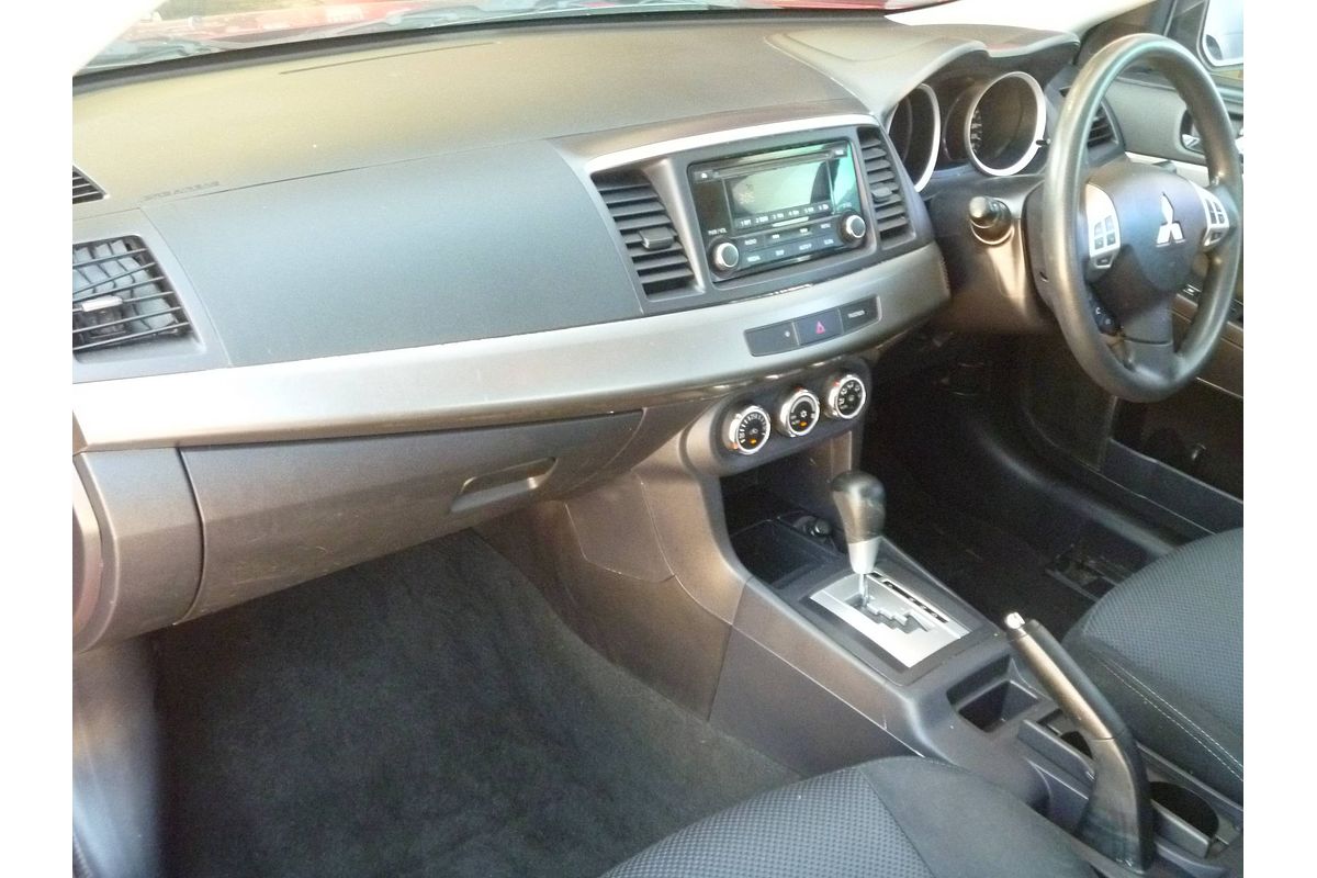 2014 Mitsubishi Lancer LS CJ