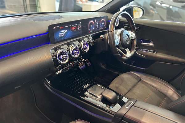 2020 Mercedes-Benz A-Class A180 V177