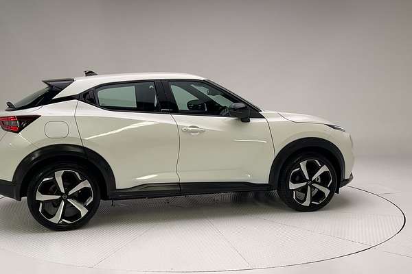 2023 Nissan JUKE ST-L F16