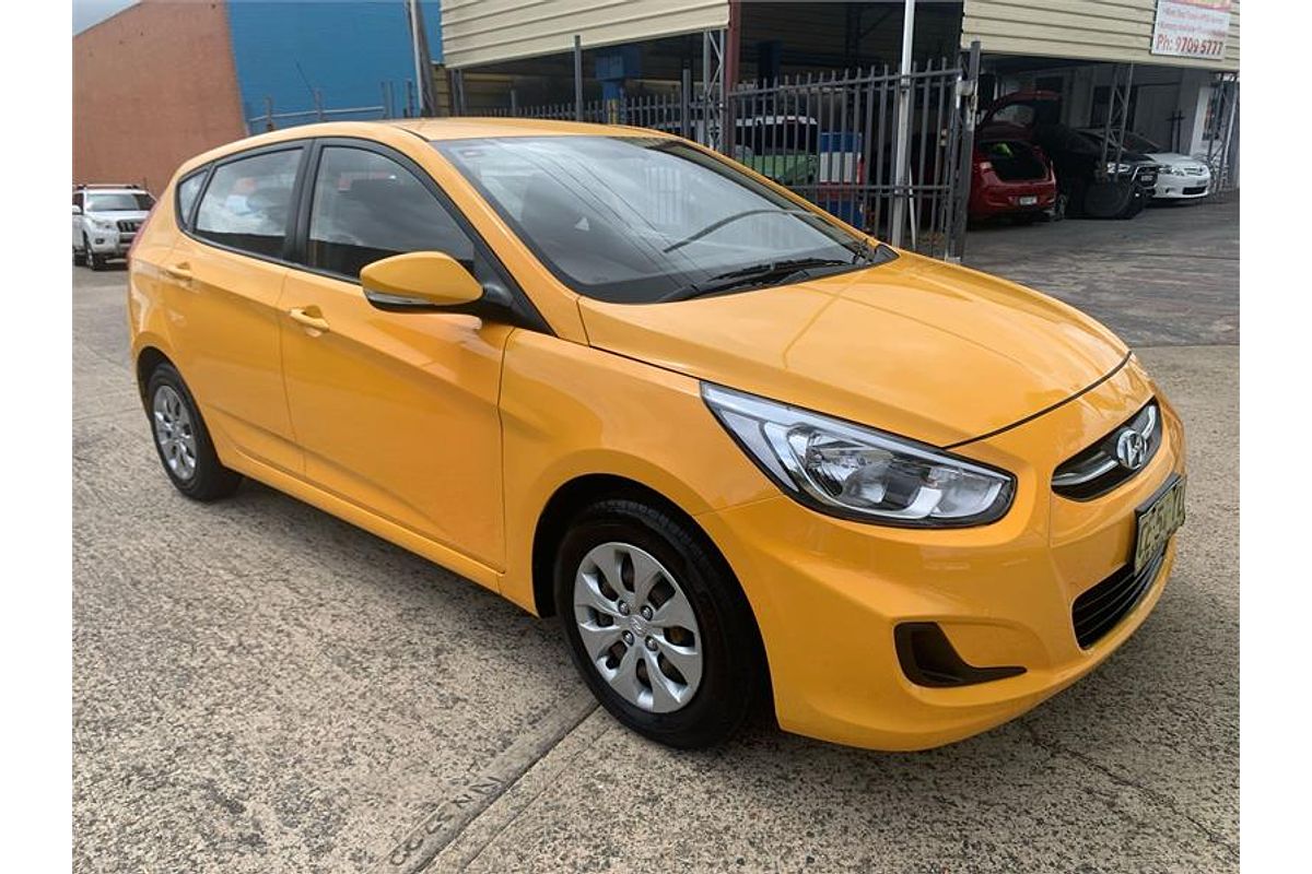 2015 Hyundai Accent Active RB3