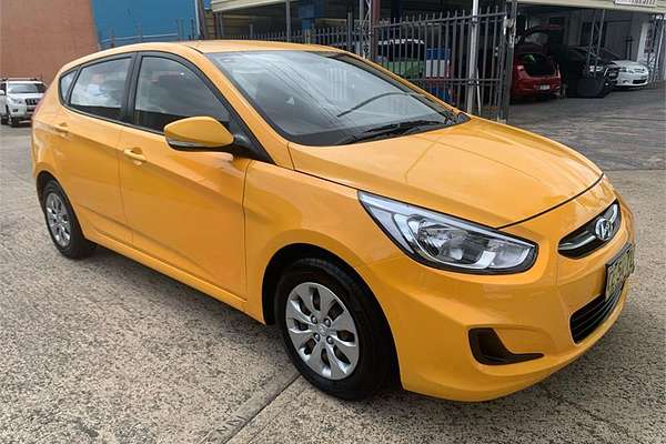 2015 Hyundai Accent Active RB3