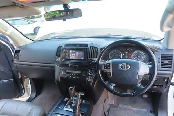 2011 Toyota Landcruiser Altitude VDJ200R