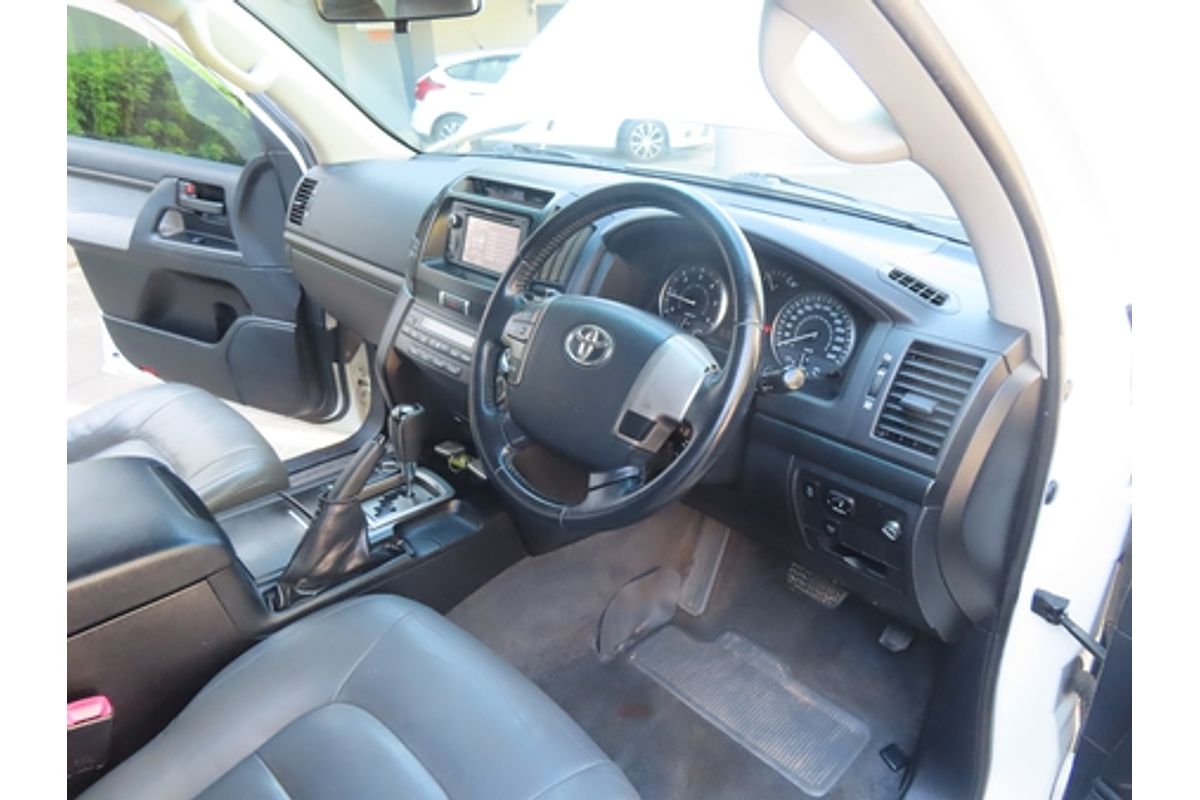 2011 Toyota Landcruiser Altitude VDJ200R