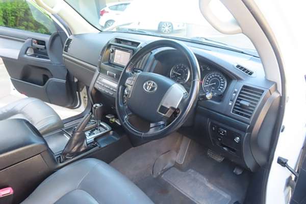2011 Toyota Landcruiser Altitude VDJ200R