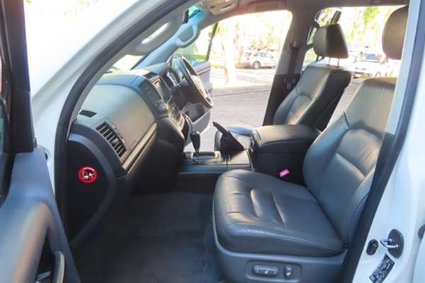 2011 Toyota Landcruiser Altitude VDJ200R