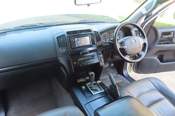 2011 Toyota Landcruiser Altitude VDJ200R
