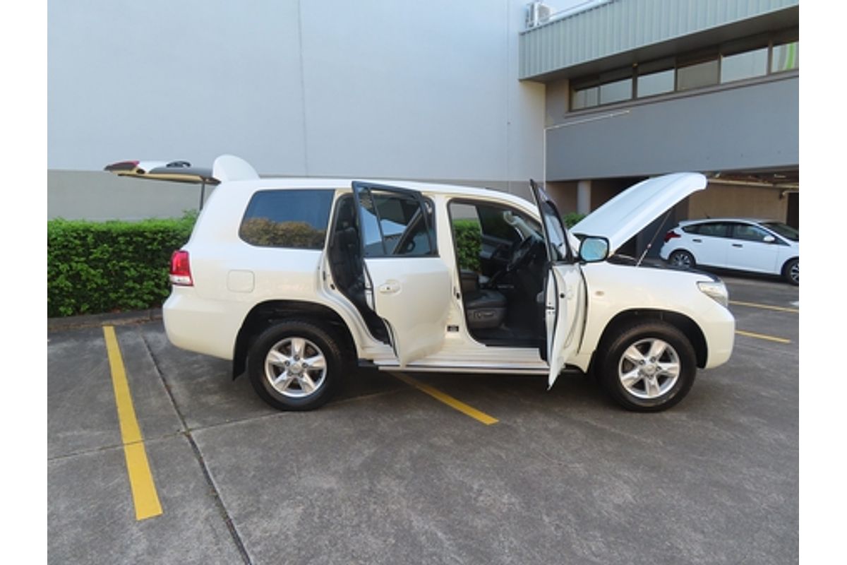 2011 Toyota Landcruiser Altitude VDJ200R