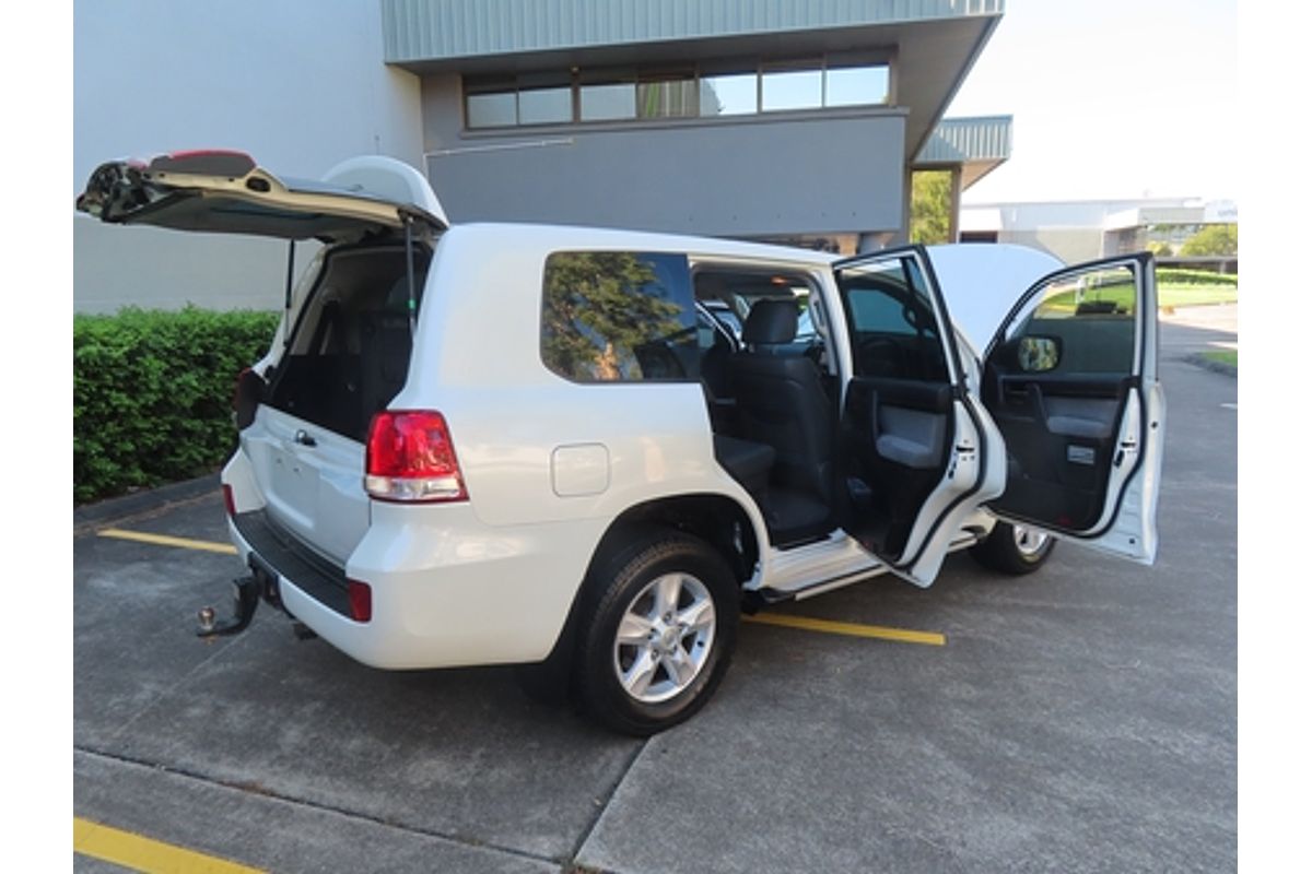 2011 Toyota Landcruiser Altitude VDJ200R