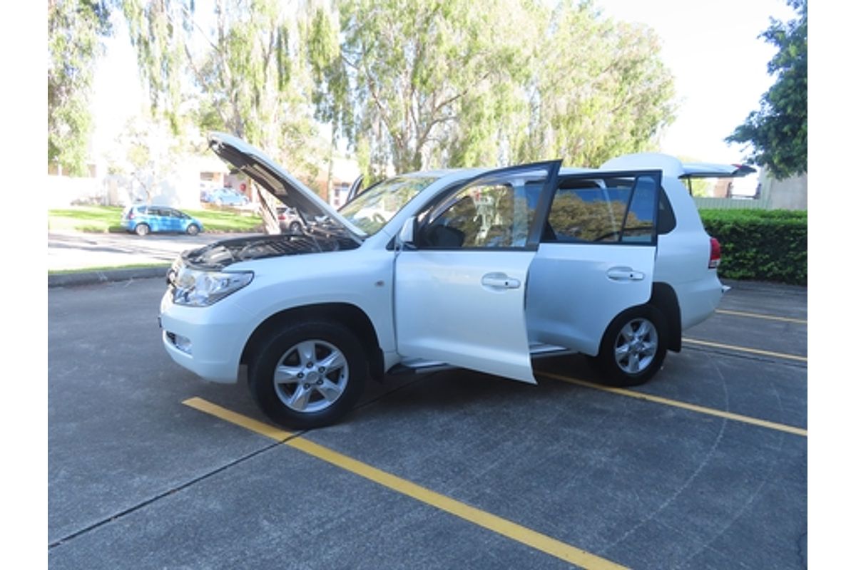 2011 Toyota Landcruiser Altitude VDJ200R