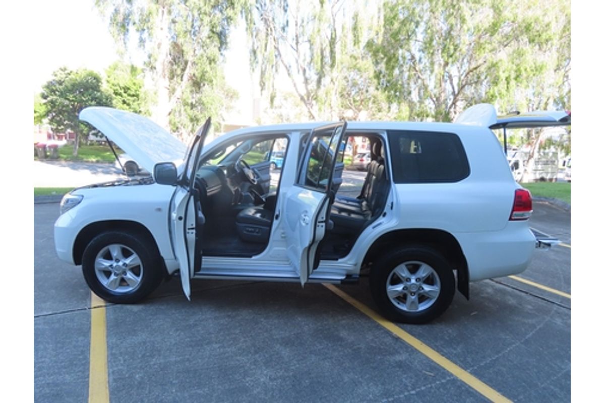 2011 Toyota Landcruiser Altitude VDJ200R