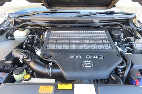 2011 Toyota Landcruiser Altitude VDJ200R