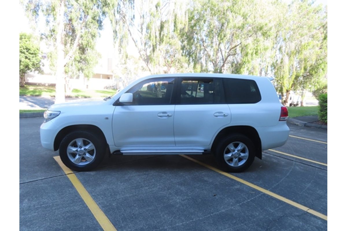 2011 Toyota Landcruiser Altitude VDJ200R