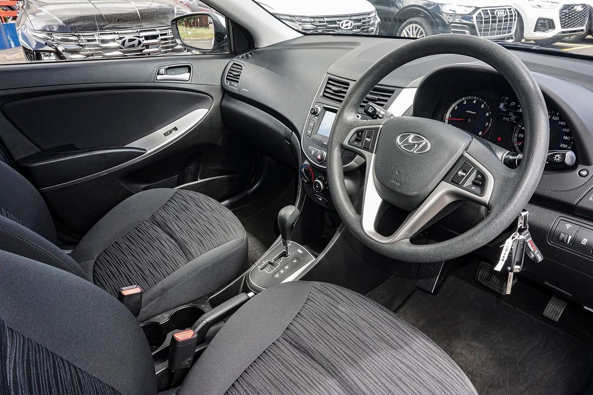 2017 Hyundai Accent Active RB4
