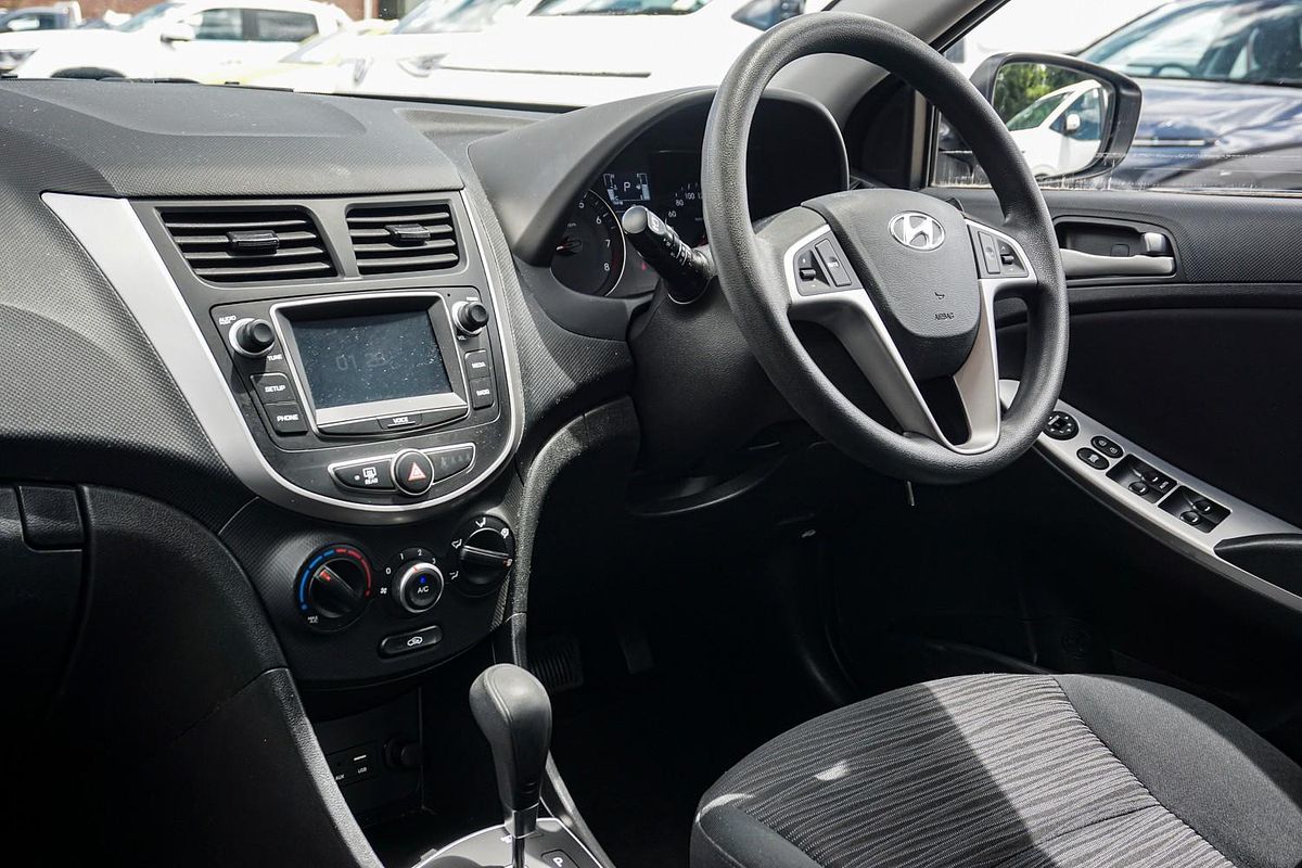 2017 Hyundai Accent Active RB4