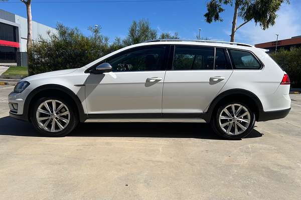 2016 Volkswagen Golf Alltrack 132TSI 7