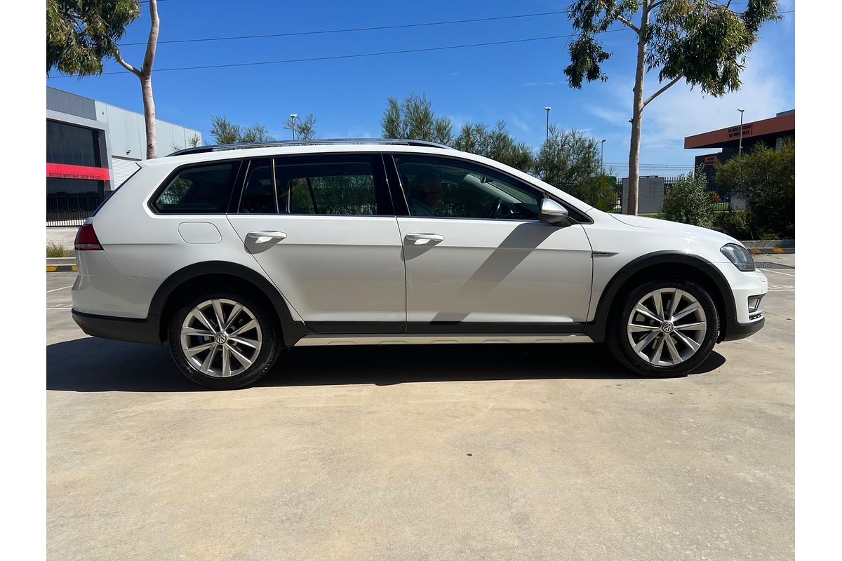 2016 Volkswagen Golf Alltrack 132TSI 7