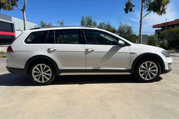 2016 Volkswagen Golf Alltrack 132TSI 7
