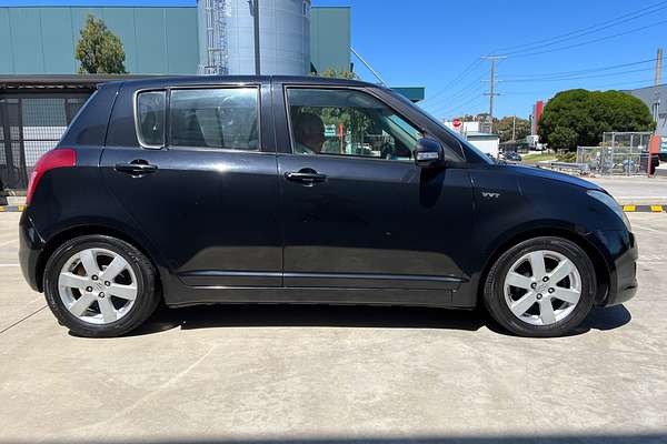 2009 Suzuki Swift S RS415