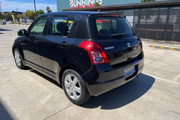 2009 Suzuki Swift S RS415