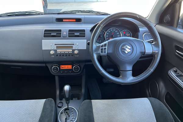 2009 Suzuki Swift S RS415