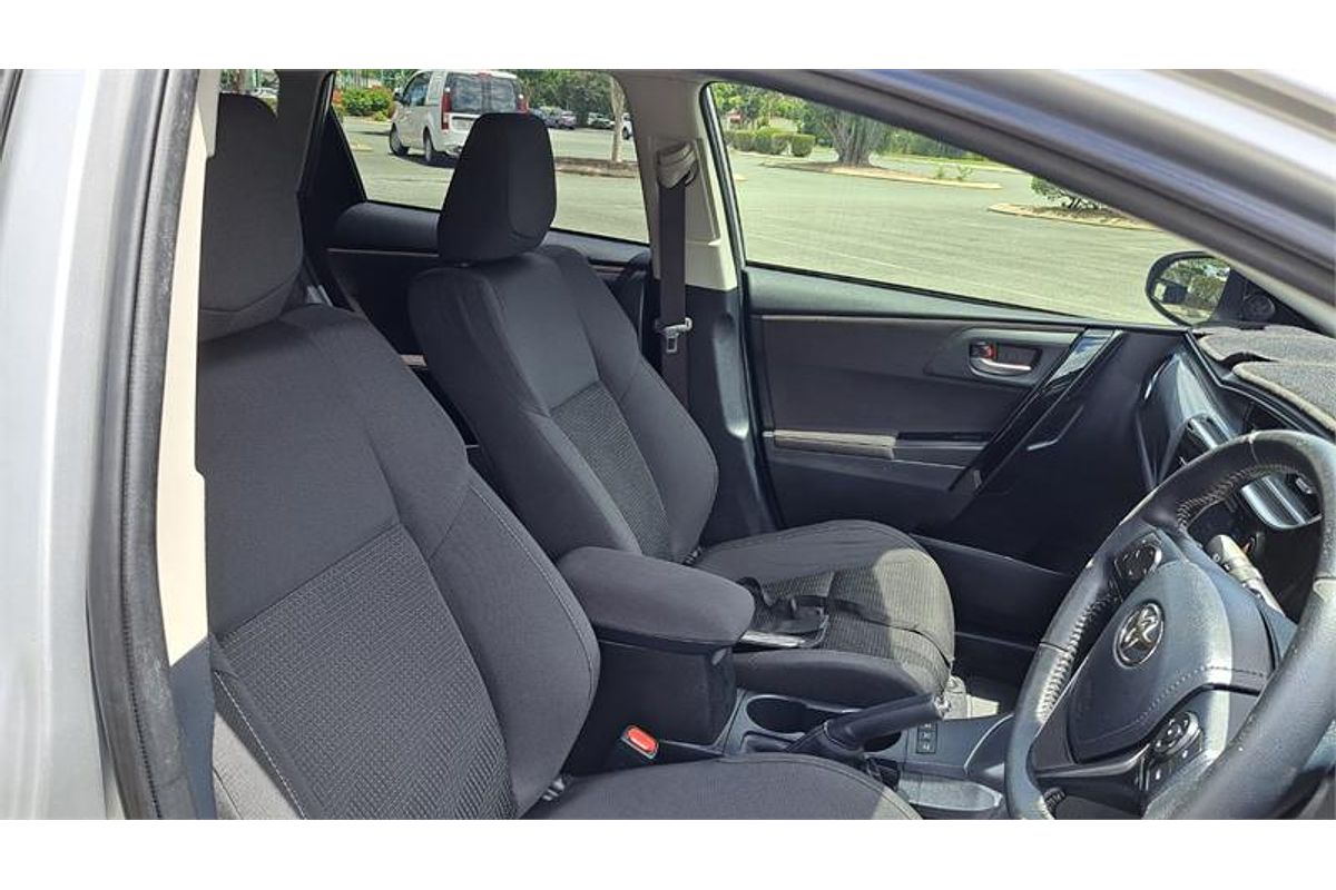 2018 Toyota COROLLA HYBRID ZWE186R MY16