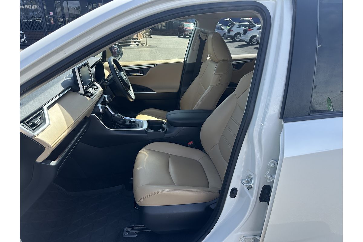 2020 Toyota RAV4 Cruiser AXAH54R
