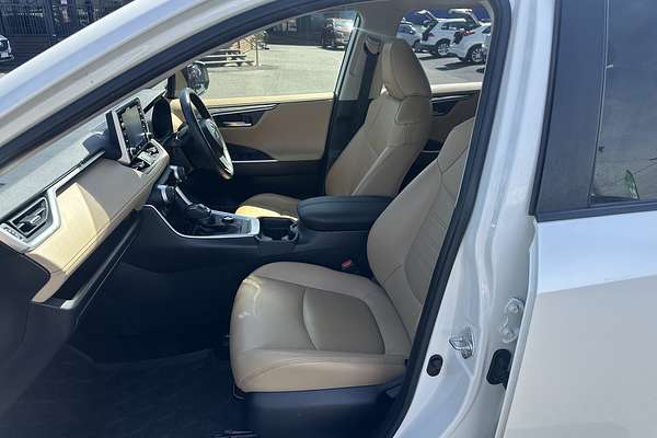 2020 Toyota RAV4 Cruiser AXAH54R
