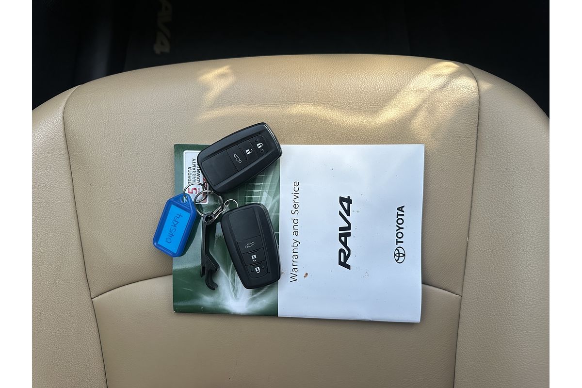2020 Toyota RAV4 Cruiser AXAH54R