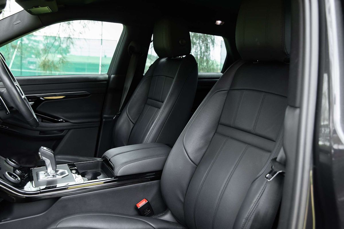 2021 Land Rover Range Rover Evoque P250 R-Dynamic SE L551
