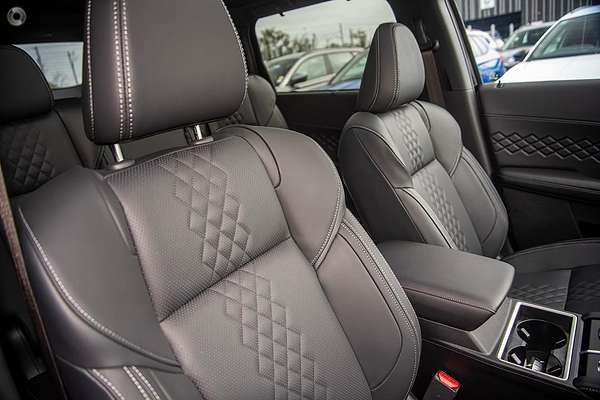 2024 Mitsubishi Outlander PHEV GSR ZM