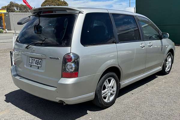 2005 Mazda MPV