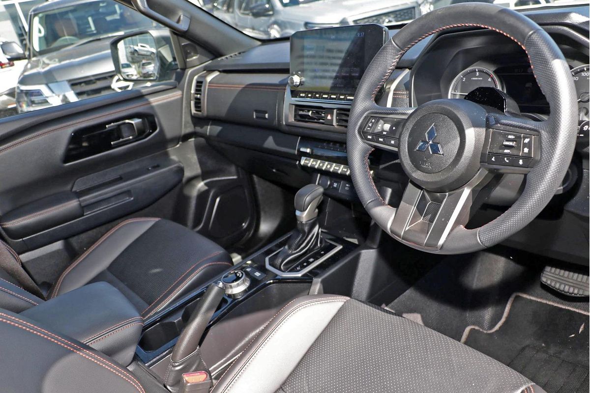 2024 Mitsubishi Triton GSR MV 4X4